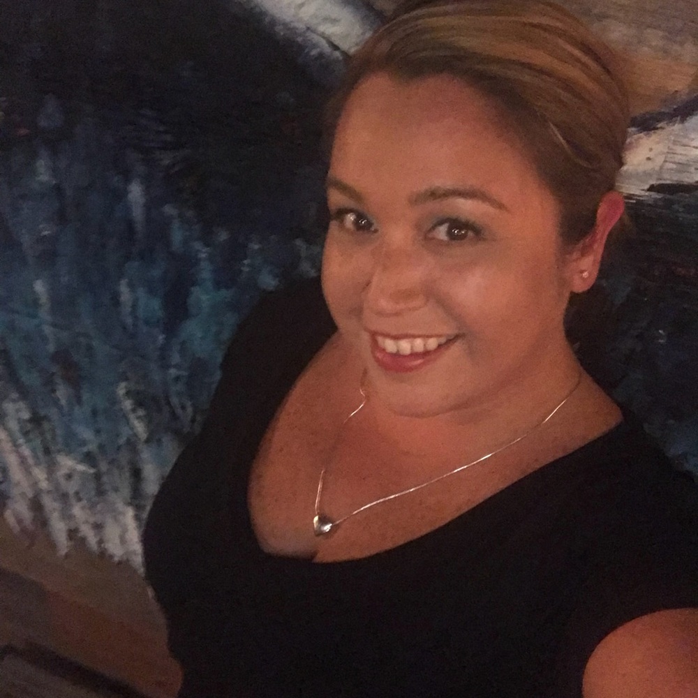 Meet your Posher, Holly